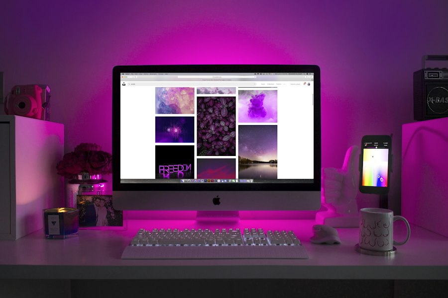 HP Z2 G4 Workstation + 22" Monitor